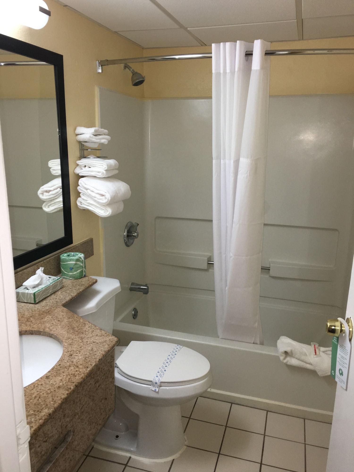 Days Inn By Wyndham Leominster/Fitchburg Area Extérieur photo