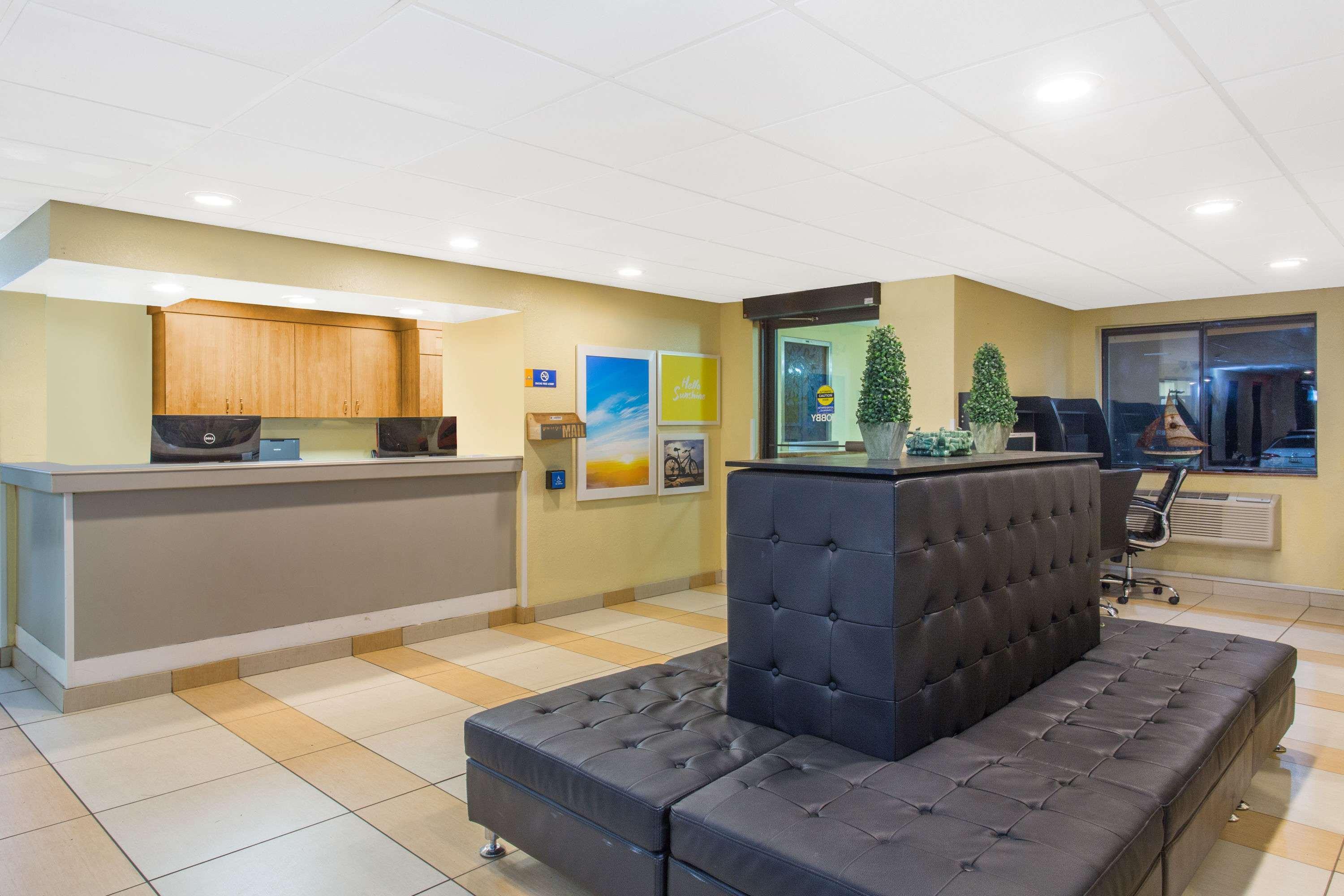 Days Inn By Wyndham Leominster/Fitchburg Area Extérieur photo